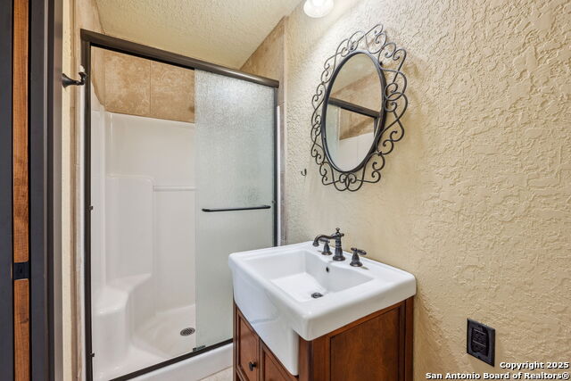 Listing photo id 28 for 219 Vista View