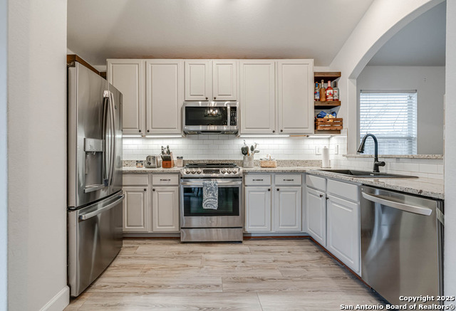 Image 12 of 28 For 11211 Dublin Ct