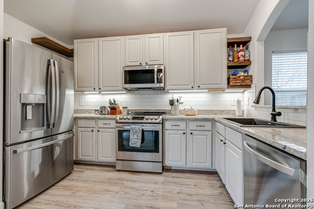 Image 13 of 28 For 11211 Dublin Ct