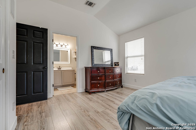 Image 18 of 28 For 11211 Dublin Ct