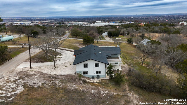 Listing photo id 34 for 6715 Queens Crown St E