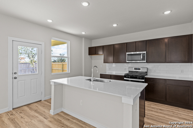 Image 8 of 29 For 5703 Quartz Terrace