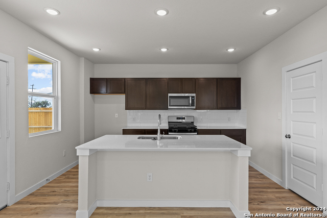Image 9 of 29 For 5703 Quartz Terrace