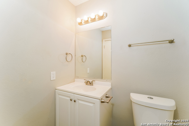 Image 9 of 15 For 8060 Coral Meadow Dr