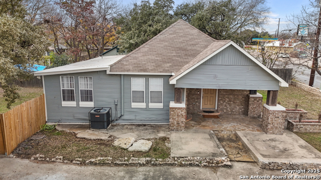 Details for 1322 Rigsby Ave, San Antonio, TX 78210