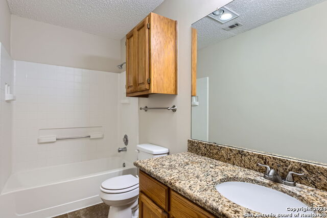 Listing photo id 13 for 12218 Stoney Cv