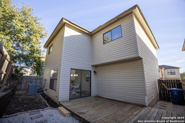 Listing photo id 27 for 5029 Kenton Royalle