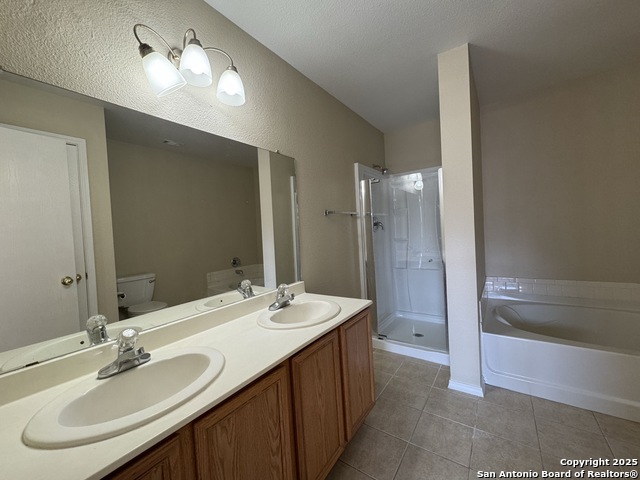 Listing photo id 19 for 10742 Shaencrossing