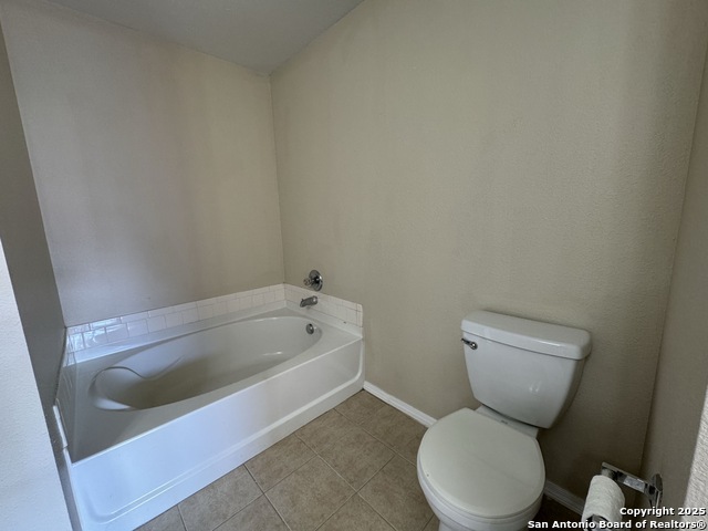 Listing photo id 21 for 10742 Shaencrossing