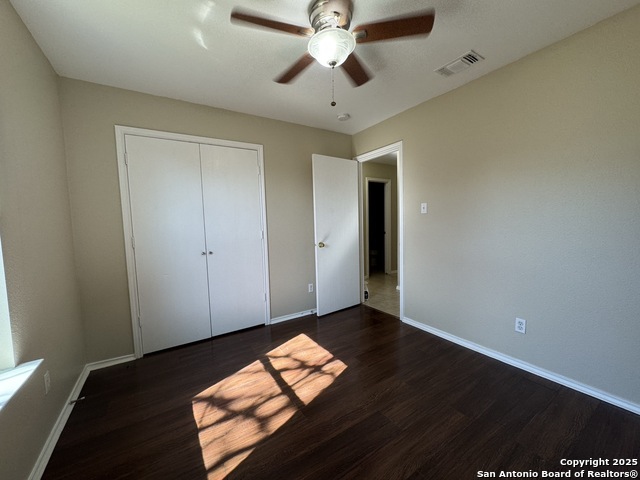 Listing photo id 26 for 10742 Shaencrossing