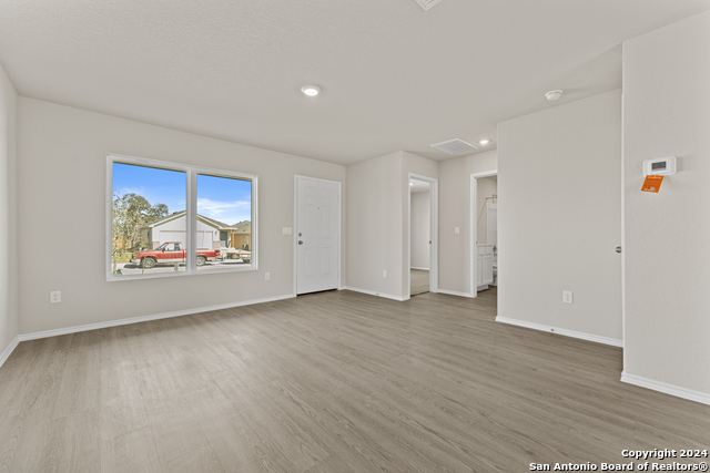Listing photo id 2 for 20716 Olive Grove St