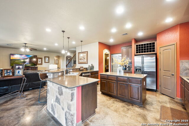 Listing photo id 14 for 190 Saddle Ridge