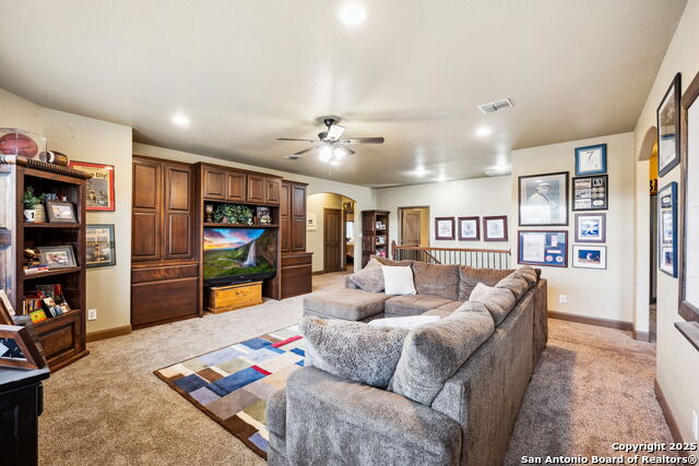 Listing photo id 33 for 190 Saddle Ridge