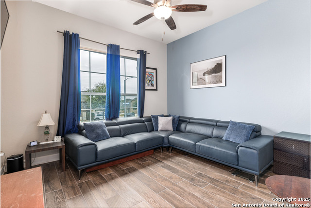 Listing photo id 24 for 610 Rancho Guerra