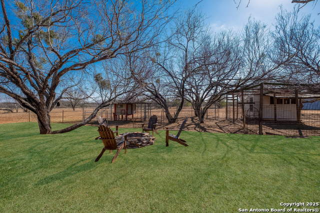 Listing photo id 31 for 885 County Road 640