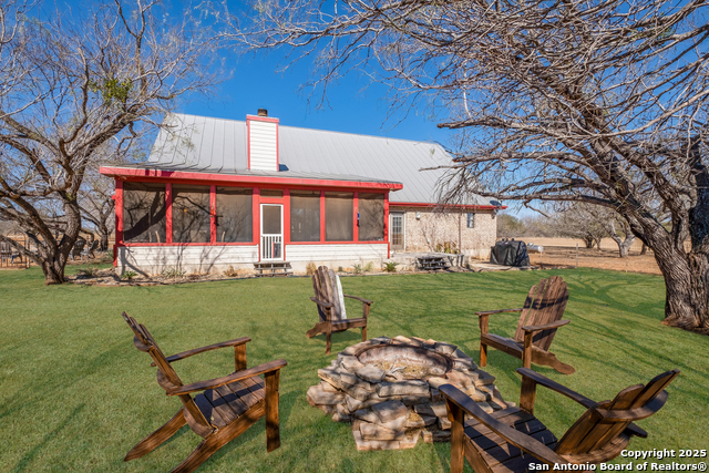 Listing photo id 32 for 885 County Road 640