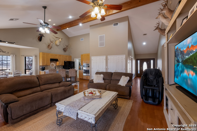 Listing photo id 7 for 885 County Road 640