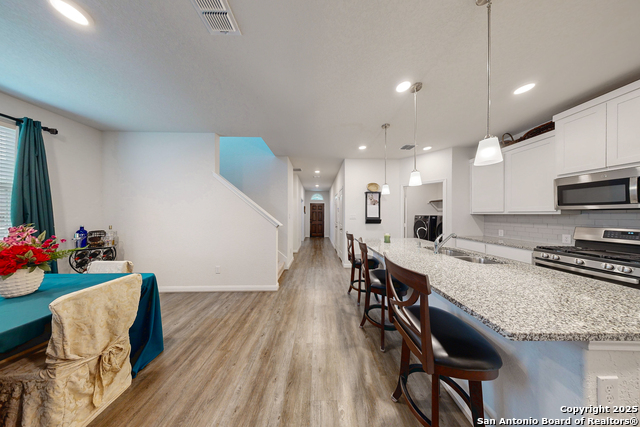 Listing photo id 29 for 8349 Morningside Pl