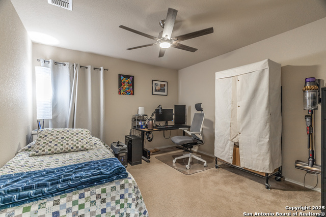 Listing photo id 24 for 9619 Krier Court