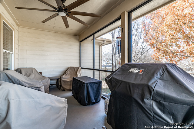 Listing photo id 26 for 9619 Krier Court