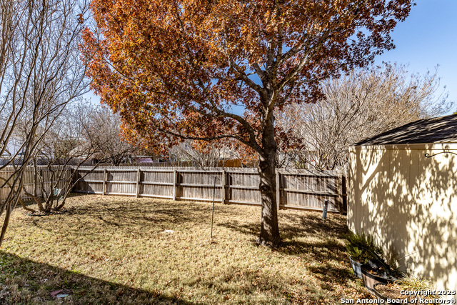 Listing photo id 28 for 9619 Krier Court