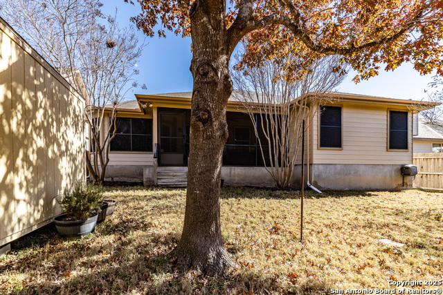 Listing photo id 33 for 9619 Krier Court