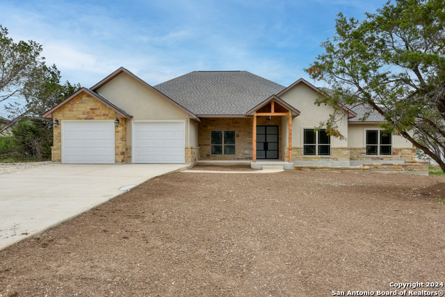 Listing photo id 0 for 533 North Star Dr