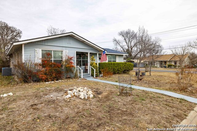 Details for 600 Leland St, Kerrville, TX 78028