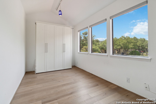 Listing photo id 27 for 12519 Elm Manor St