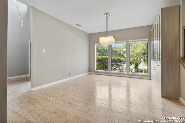 Listing photo id 7 for 12519 Elm Manor St
