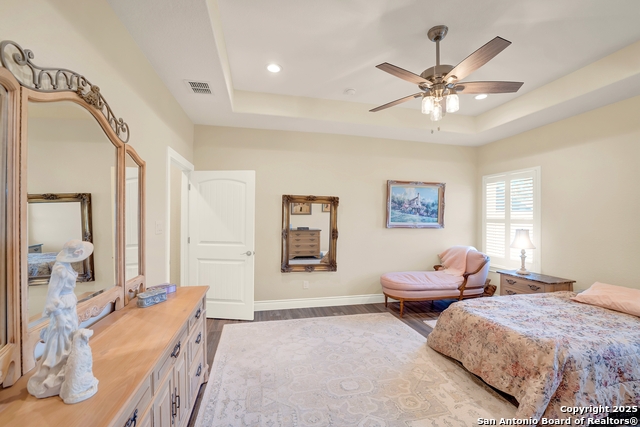 Listing photo id 27 for 116 E Magnolia Cir