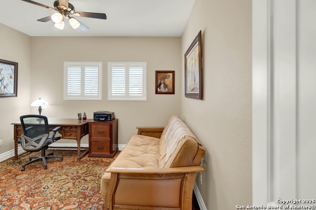 Listing photo id 32 for 116 E Magnolia Cir