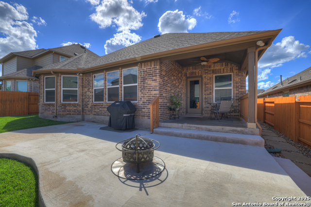 Listing photo id 30 for 2287 Gran Cielo Trl