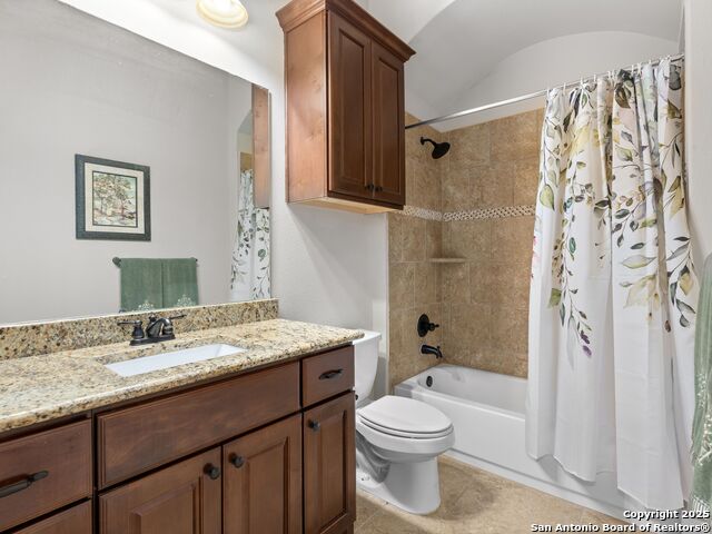 Listing photo id 12 for 4616 Avery Way