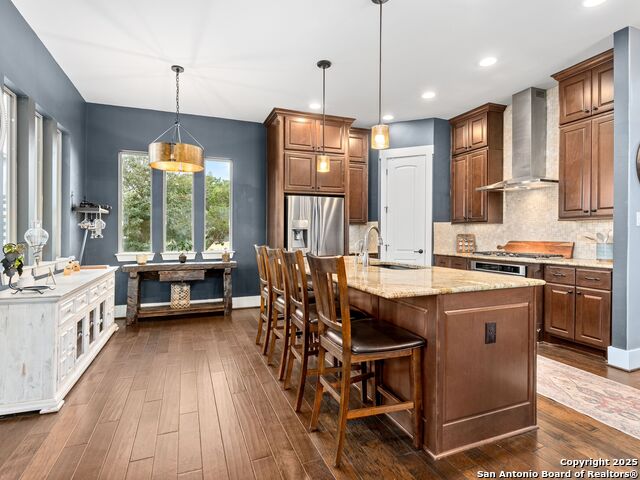 Listing photo id 5 for 4616 Avery Way