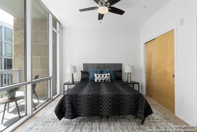 Listing photo id 20 for 1600 Barton Springs Rd  5204