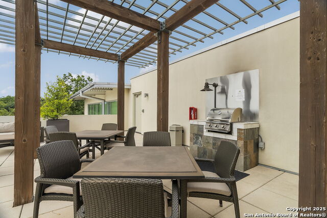 Listing photo id 26 for 1600 Barton Springs Rd  5204