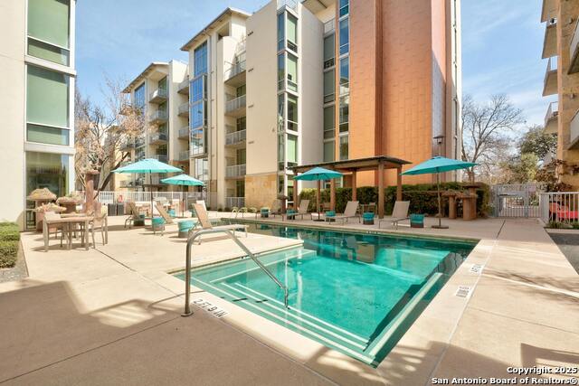 Listing photo id 36 for 1600 Barton Springs Rd  5204