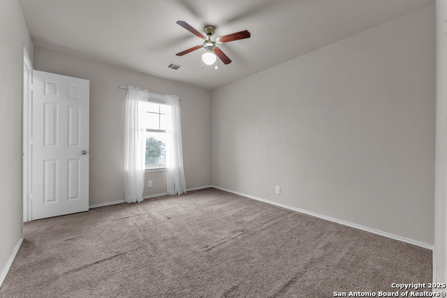 Listing photo id 17 for 10761 Impala Springs