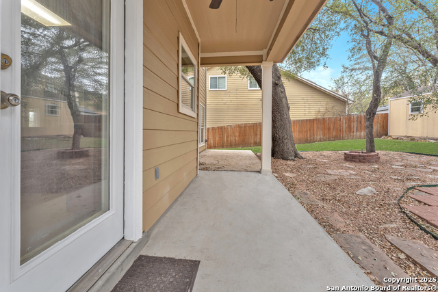 Listing photo id 19 for 10761 Impala Springs