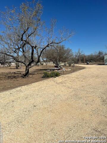 Listing photo id 7 for 1509 Westward Trl