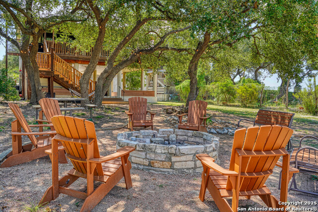 Listing photo id 10 for 914 Pebble Beach Dr