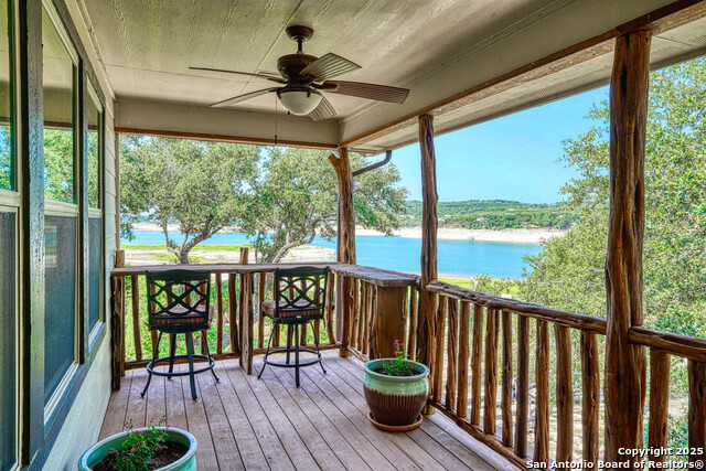 Listing photo id 0 for 914 Pebble Beach Dr