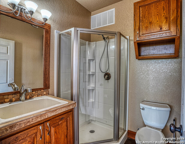 Listing photo id 26 for 914 Pebble Beach Dr