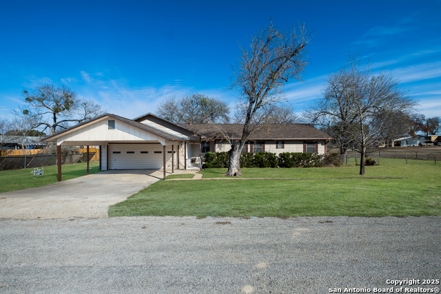 Listing photo id 1 for 11194 Tarde Ave