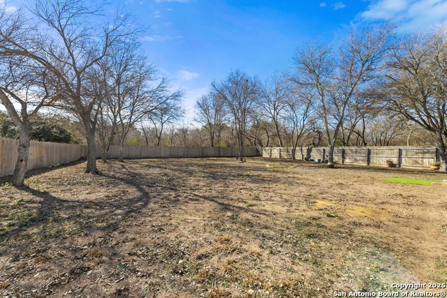 Listing photo id 26 for 1117 New Fountain Rd