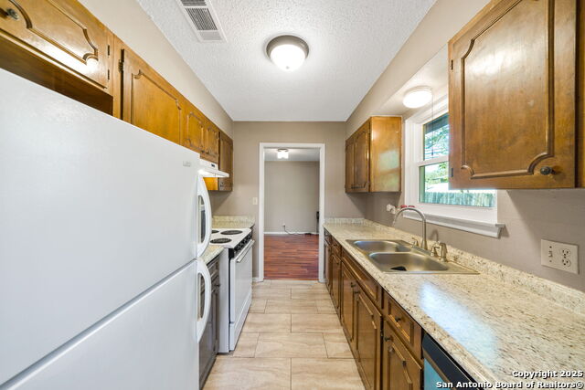 Listing photo id 25 for 2923 Eisenhauer Rd