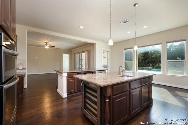 Listing photo id 13 for 27623 San Portola