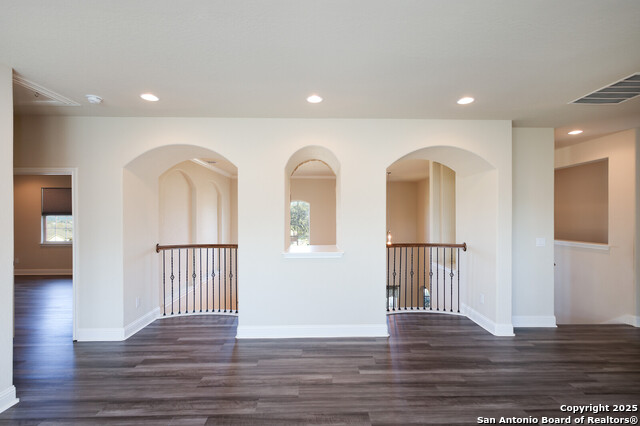 Listing photo id 21 for 27623 San Portola