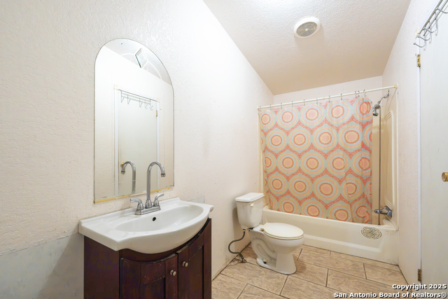 Listing photo id 12 for 24203 Hickory Pass